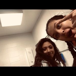 Meet your Posher, Noemi